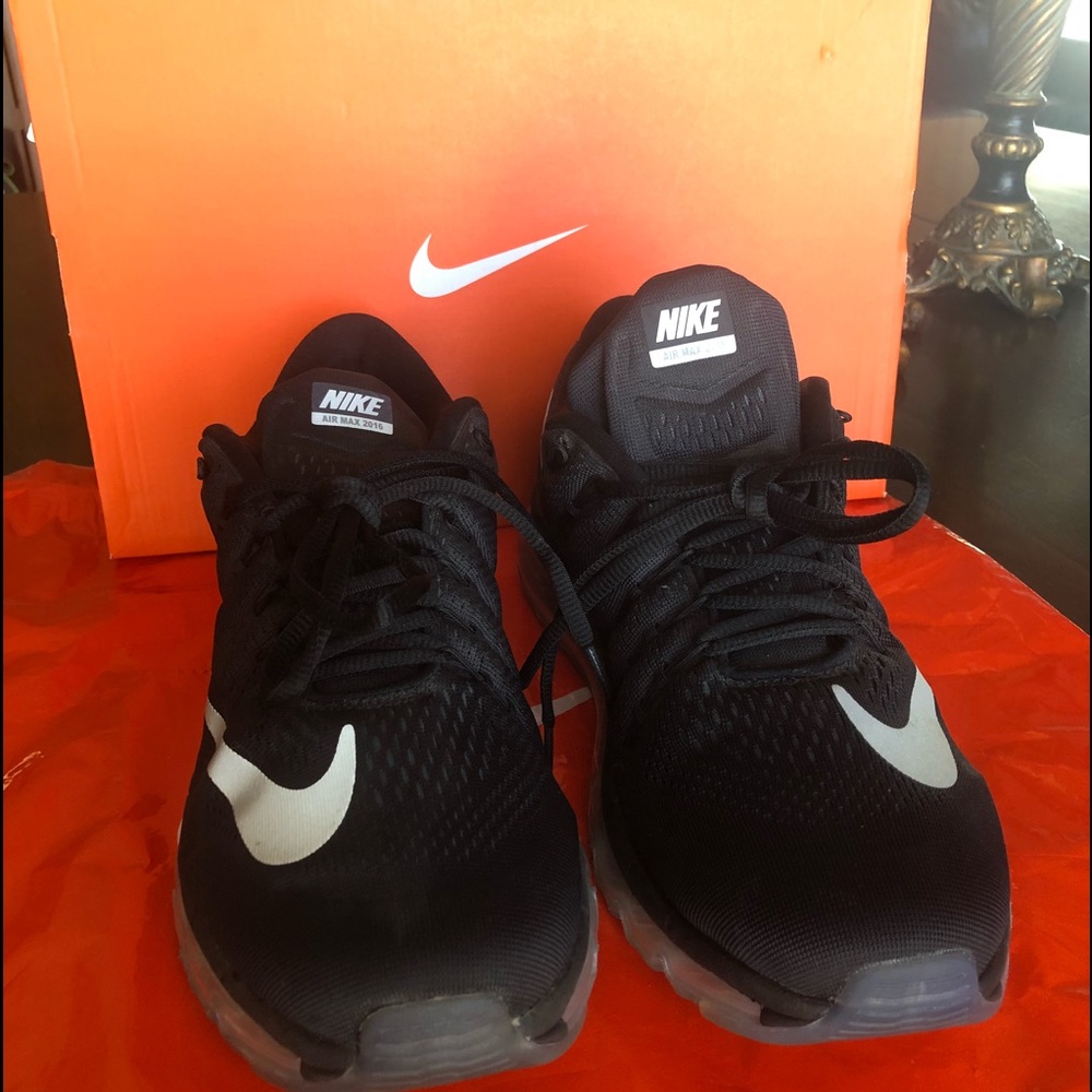 Black Nike Air Max Men’s